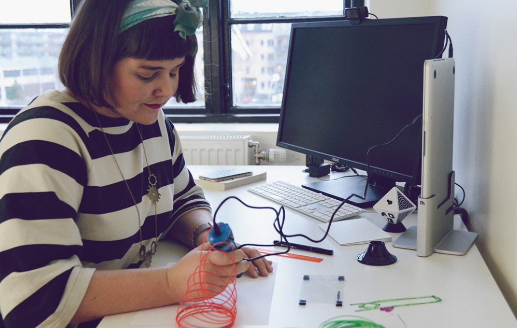 pyssel-polaroid-play-3d-pen-feat